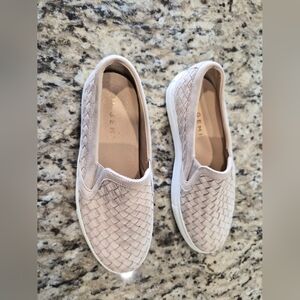 M.Gemi Handwoven Slip On